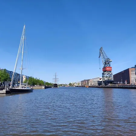 Colorful 76 M2 Centre With Free Parking Appartement