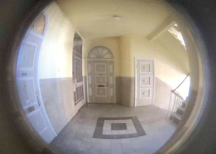 Colorful 76 M2 Centre With Free Parking Апартаменты