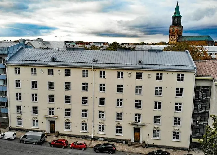 Colorful 76 M2 Centre With Free Parking Апартаменты Турку