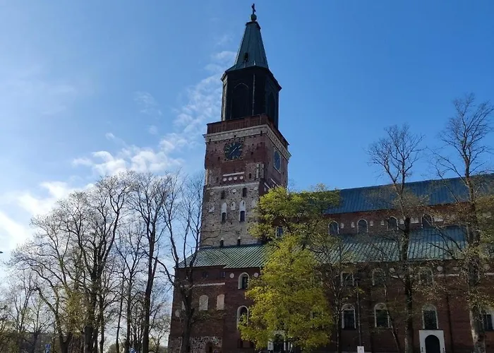 Апартаменты Colorful 76 M2 Centre With Free Parking Турку