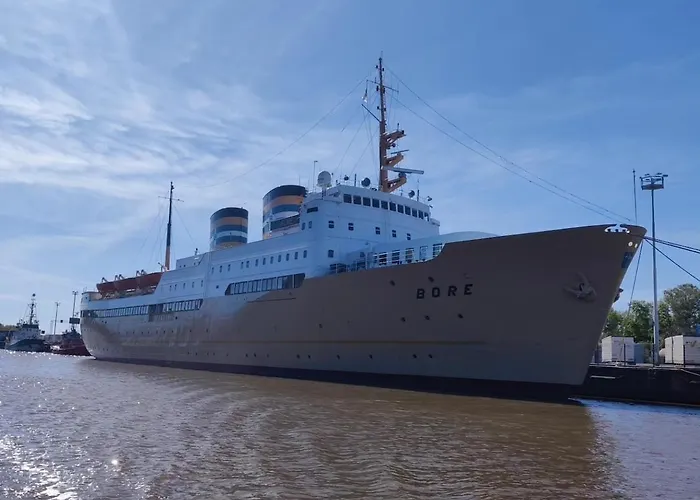 Colorful 76 M2 Centre With Free Parking Турку